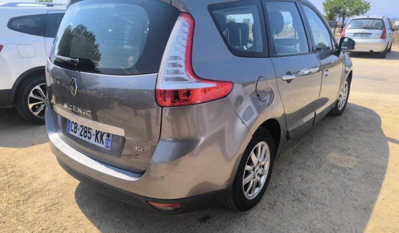 GRAND RENAULT SCENIC 7 PLACES DCI 130 CV complet
