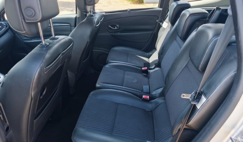 RENAULT GRAND SCENIC DCI 110 7 PLACES complet