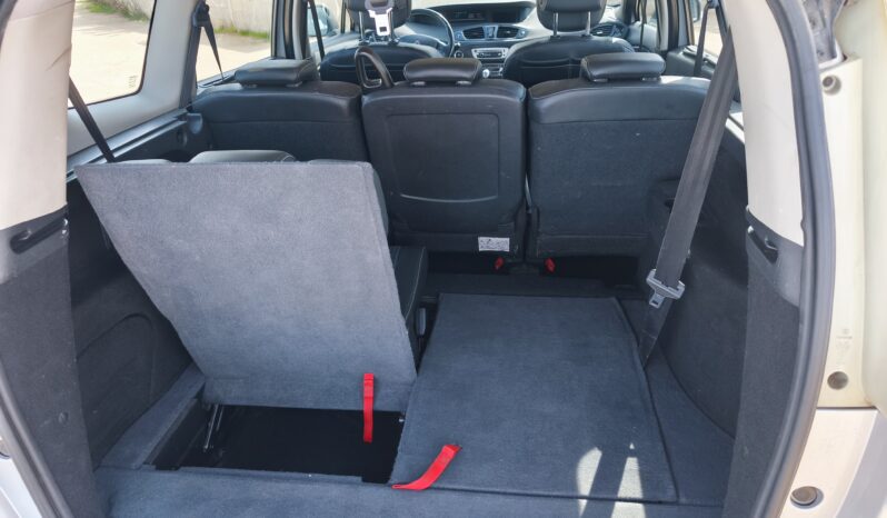 RENAULT GRAND SCENIC DCI 110 7 PLACES complet